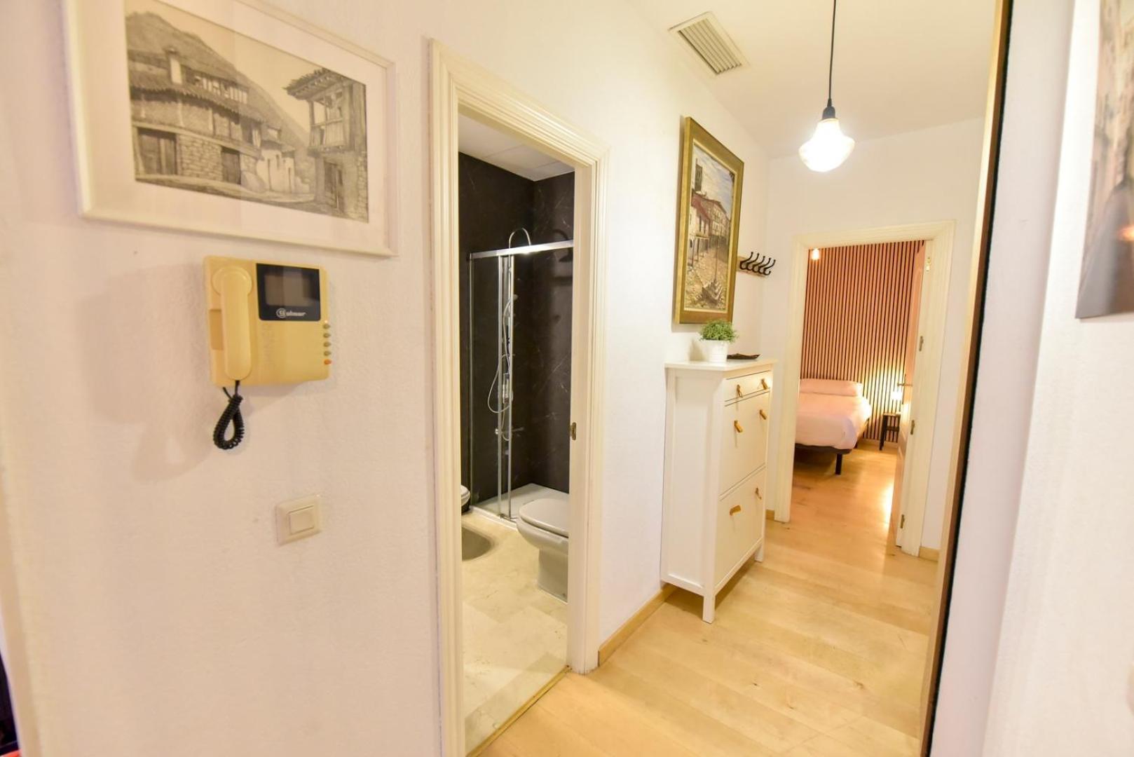 New! Contemporary With Pool And Parking Included Séville